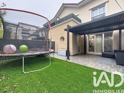 Maison de ville - 71 m² - 3 pièces