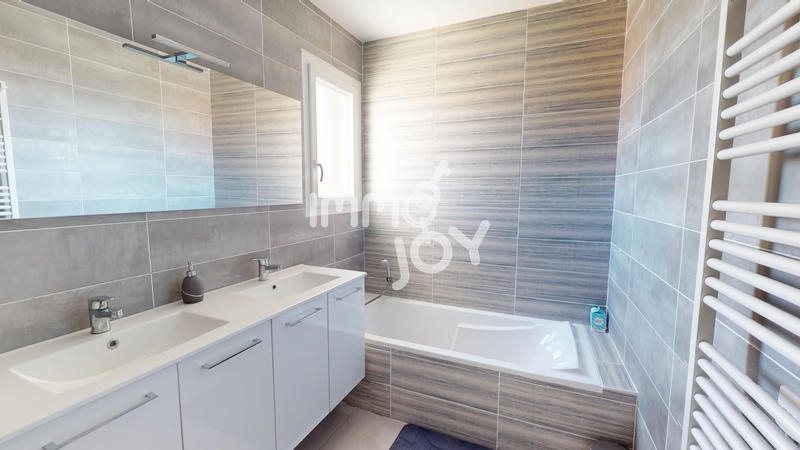 Villa - 112 m² - 5 pièces