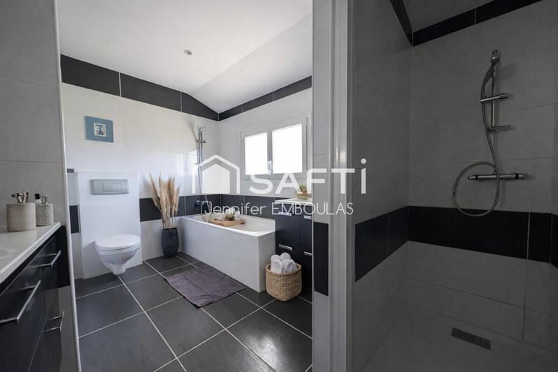 Maison - 85 m² - 4 pièces