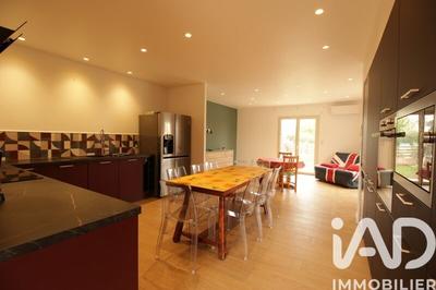 Maison - 110 m² - 4 pièces