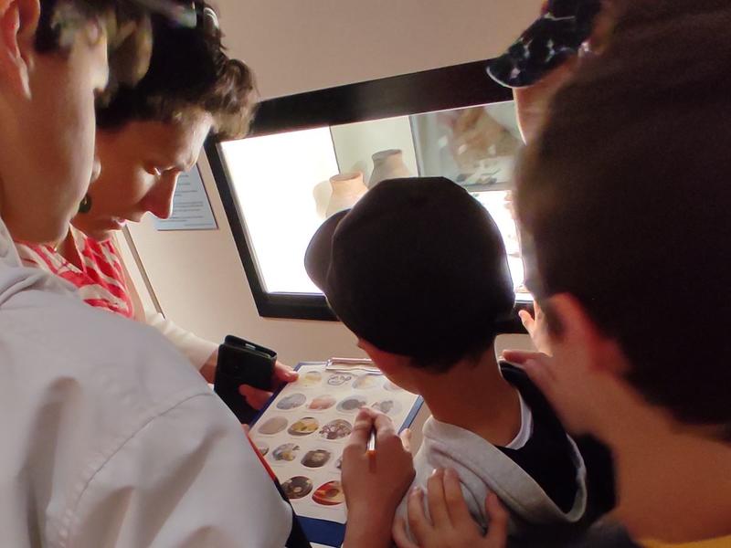 Jeu de piste "À la recherche de l'objet magique"