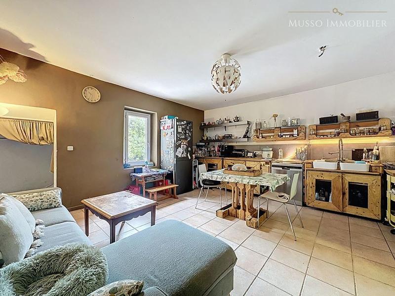 Immeuble - 150 m² - 3 pièces