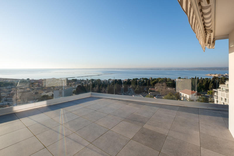 Appartement - 90 m² - 4 pièces