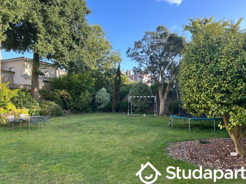 Chambre - 15 m² - 1 pièce