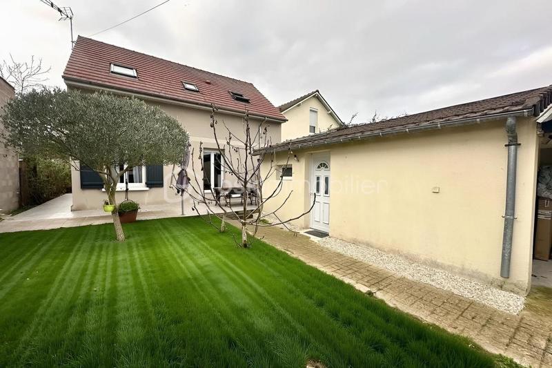 Maison - 106 m² - 5 pièces