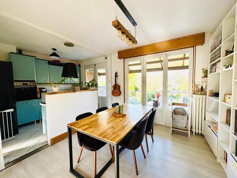 Maison - 85 m² - 4 pièces