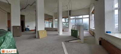 Local commercial - 153 m² - 4 pièces