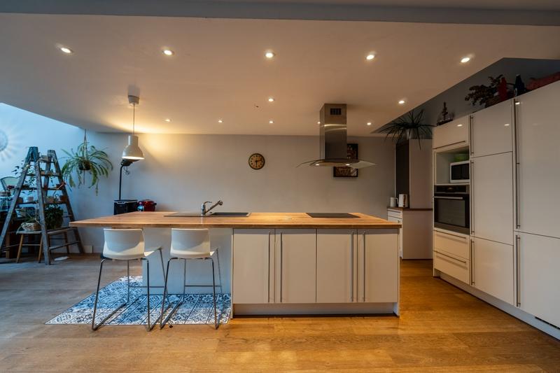 Appartement - 144 m² - 4 pièces