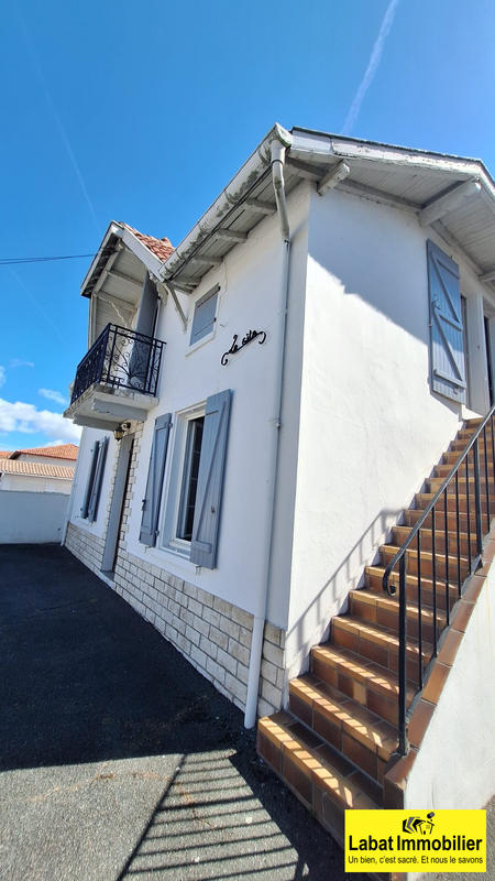 Maison ancienne - 97 m² - 4 pièces