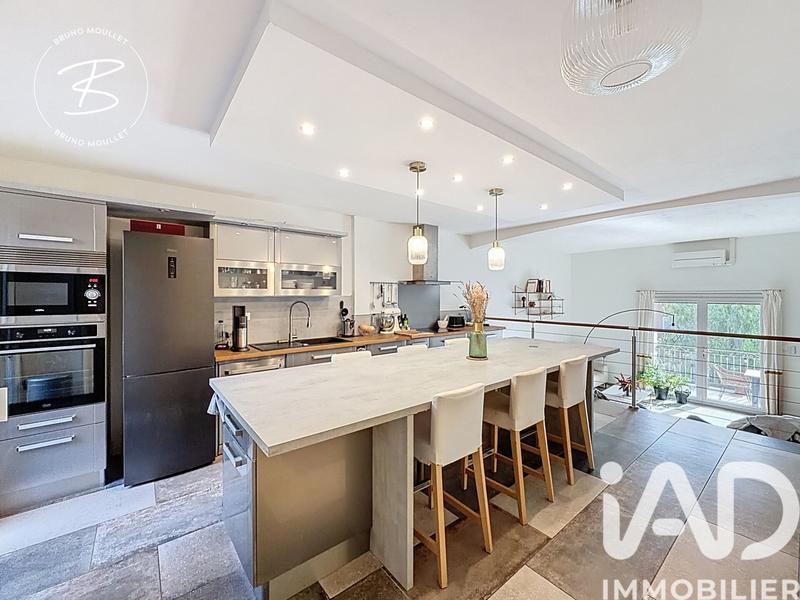 Maison - 91 m² - 4 pièces