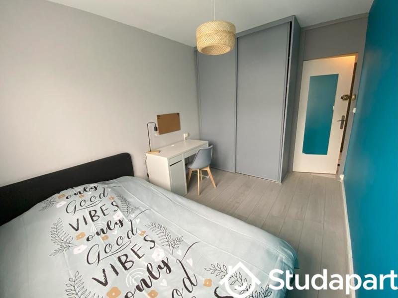 Chambre - 12 m² - 1 pièce