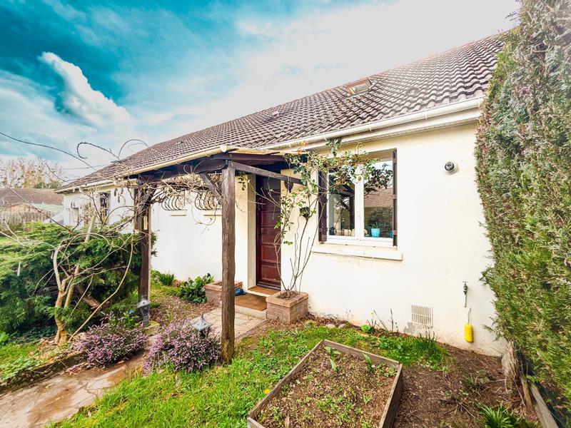 Maison - 141 m² - 7 pièces