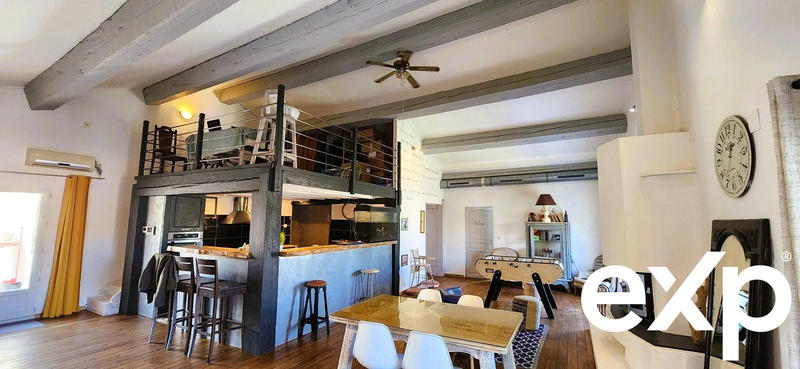 Maison - 140 m² - 5 pièces