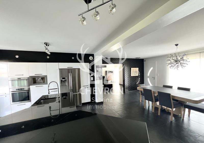 Maison - 154 m² - 5 pièces