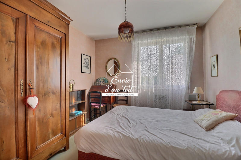 Appartement - 100 m² - 4 pièces