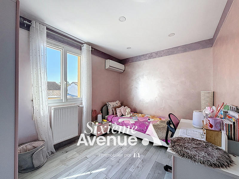 Maison - 80 m² - 4 pièces