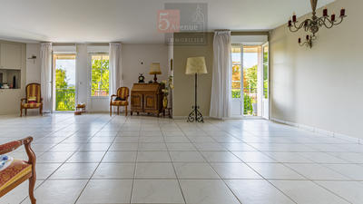 Appartement - 148 m² - 4 pièces