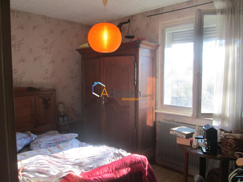 Maison traditionnelle - 85 m² - 4 pièces