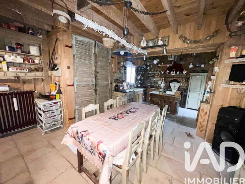 Maison - 210 m² - 8 pièces