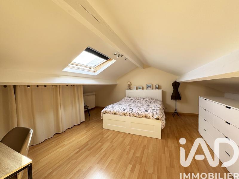 Maison - 93 m² - 4 pièces