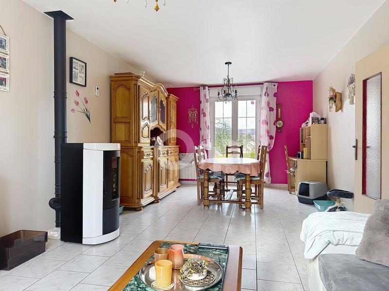 Maison - 90 m² - 4 pièces
