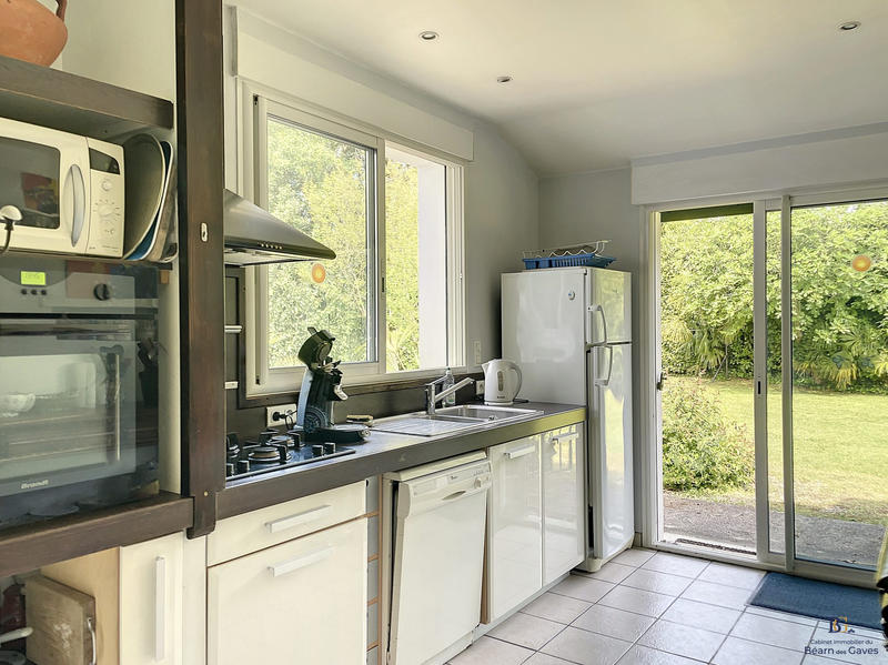 Maison - 272 m² - 6 pièces