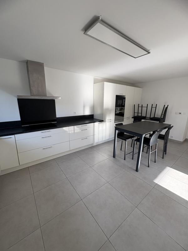 Maison - 158 m² - 6 pièces