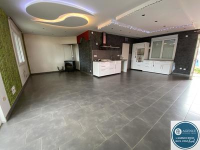 Maison - 80 m² - 3 pièces