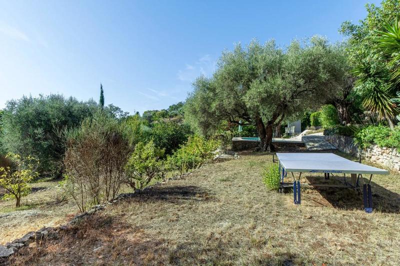 Villa - 233 m² - 8 pièces