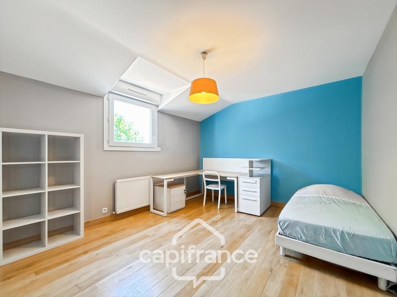 Maison - 177 m² - 6 pièces