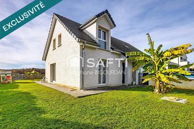 Maison - 135 m² - 6 pièces