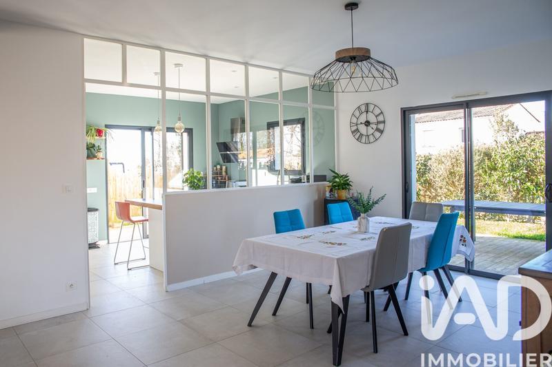Maison - 174 m² - 8 pièces