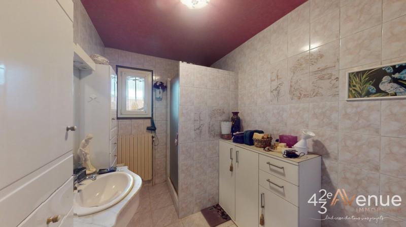 Maison - 237 m² - 9 pièces