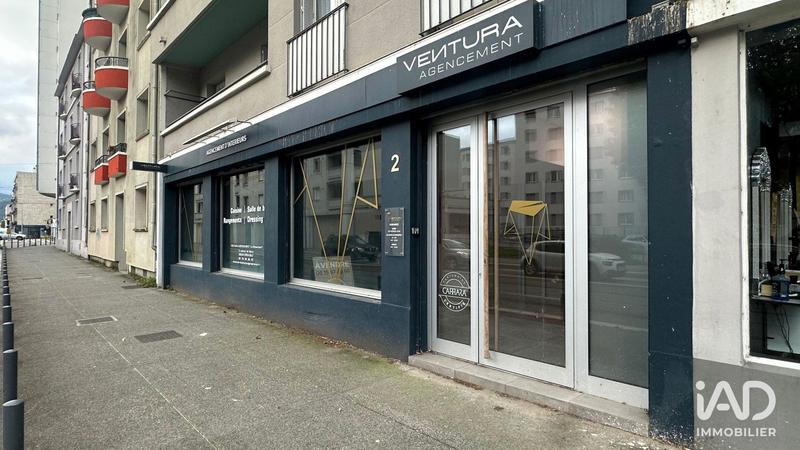 Local commercial - 111 m²