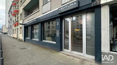 Local commercial - 111 m²