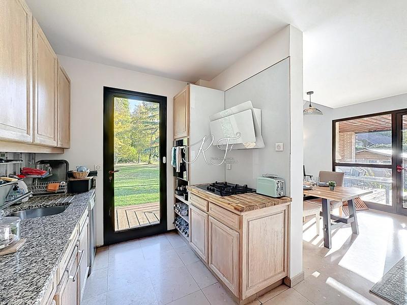 Maison - 155 m² - 5 pièces