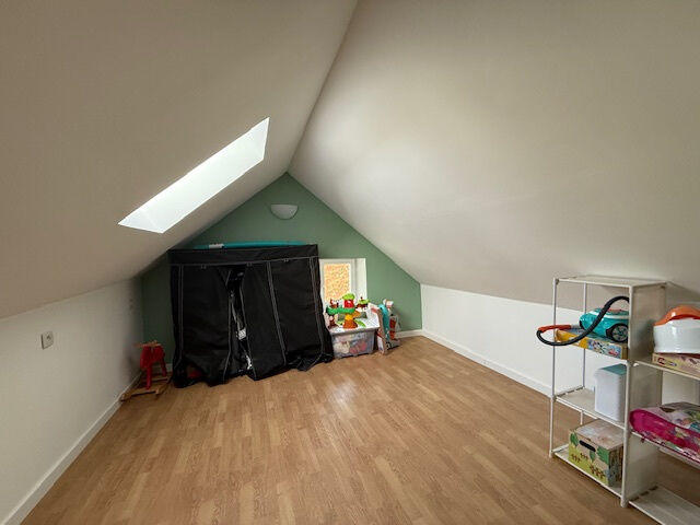 Maison - 127 m² - 9 pièces