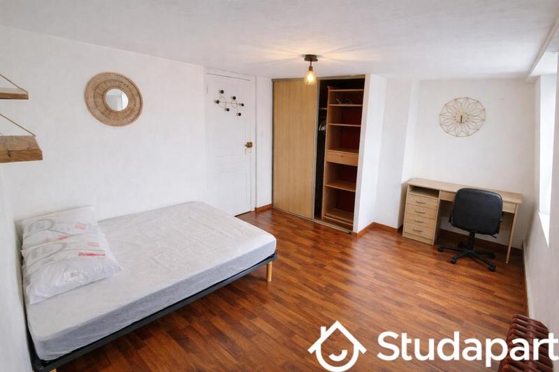 Chambre - 15 m² - 1 pièce