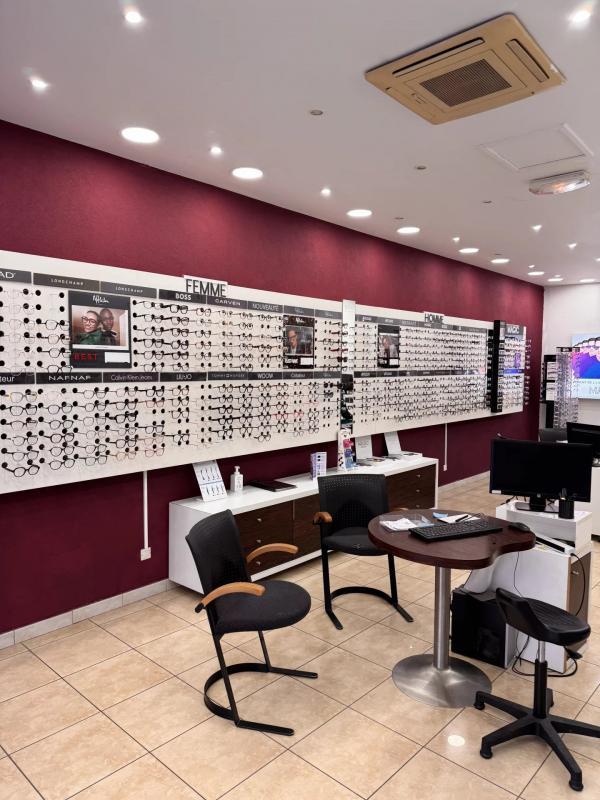 Local commercial - 180 m² - 3 pièces