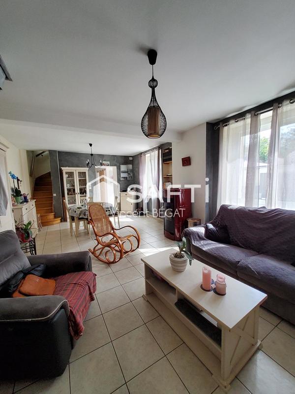 Maison - 95 m² - 6 pièces