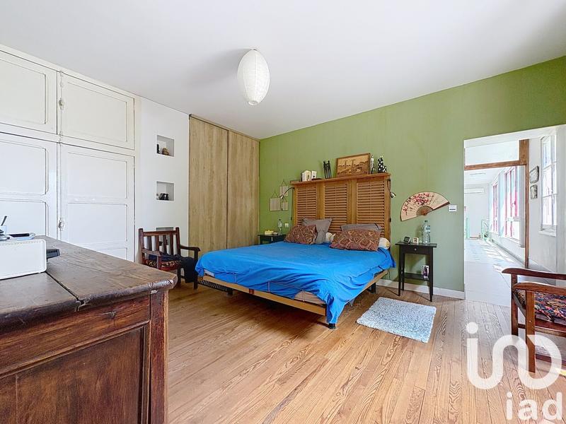 Maison - 238 m² - 8 pièces