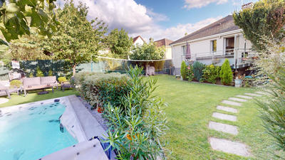 Maison - 88 m² - 4 pièces