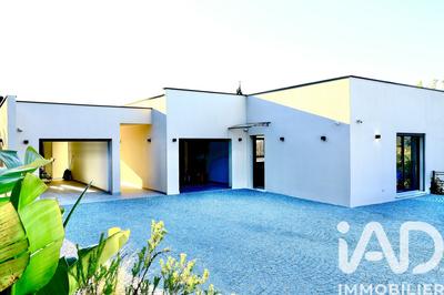 Maison de maîtres - 229 m² - 7 pièces