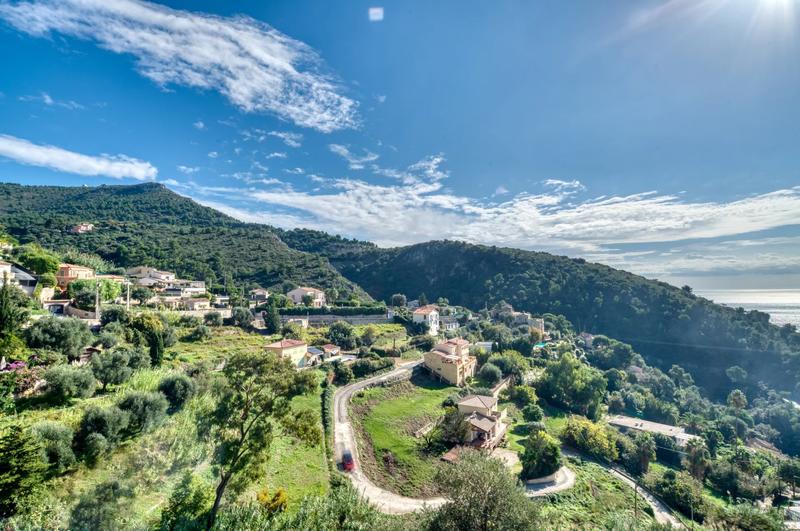 Villa - 424 m² - 12 pièces