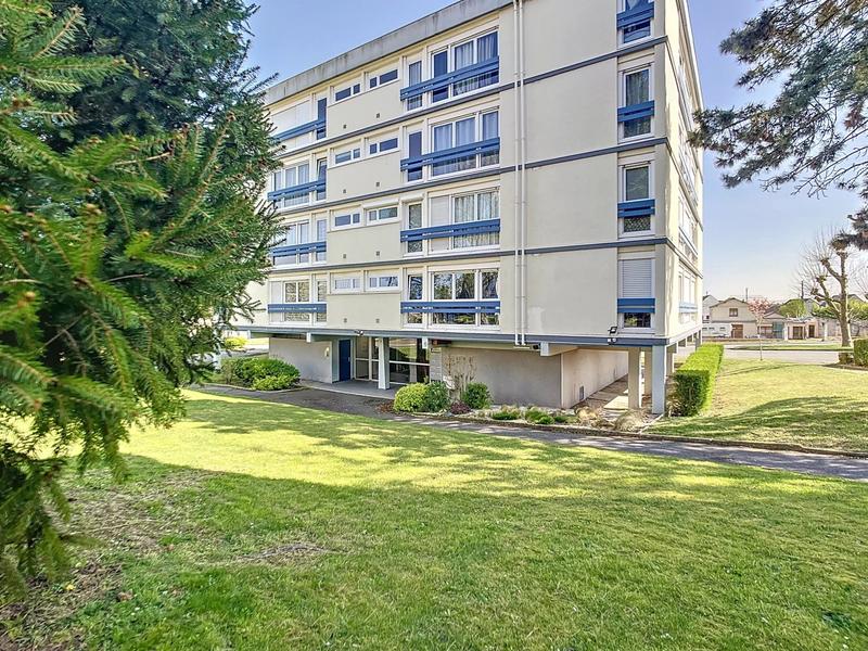 Appartement - 80 m² - 4 pièces