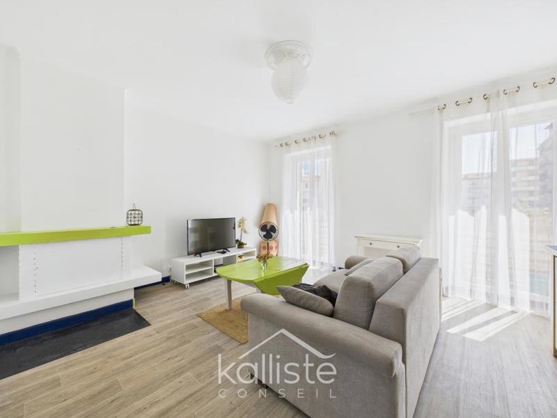 Appartement - 60 m² - 3 pièces