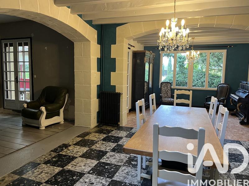 Maison - 180 m² - 8 pièces