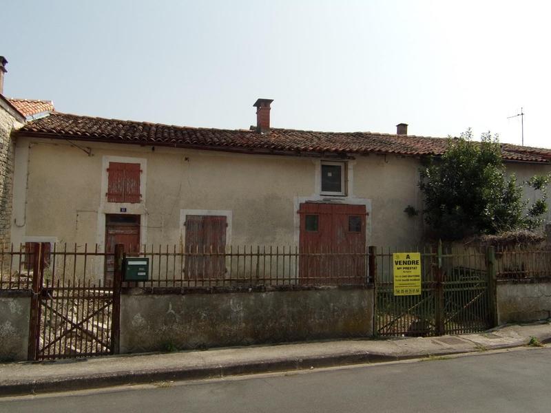 Maison ancienne - 95 m² - 3 pièces