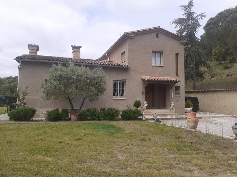 Villa - 229 m² - 5 pièces