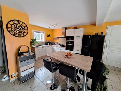 Maison - 92 m² - 4 pièces